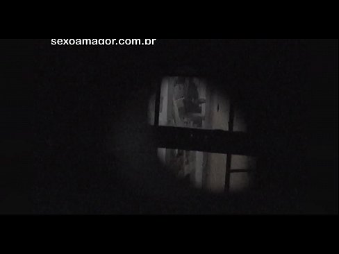 ❤️ Blondie é gravada en segredo por un voyeur do barrio escondido detrás de ladrillos ocos Porno duro na pornografía gl.com-porn-hat.ru
